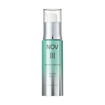 NOV ⅢバリアクリームUV
SPF45 PA+++
¥4400(税込)